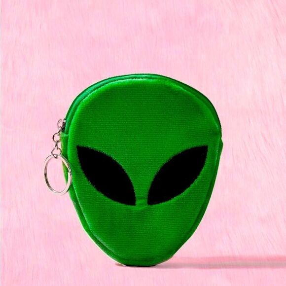 HALLOWEEN SALE Green Alien Coin Wallet Coin Purse Keychain Bag Charm - Picture 1 of 6